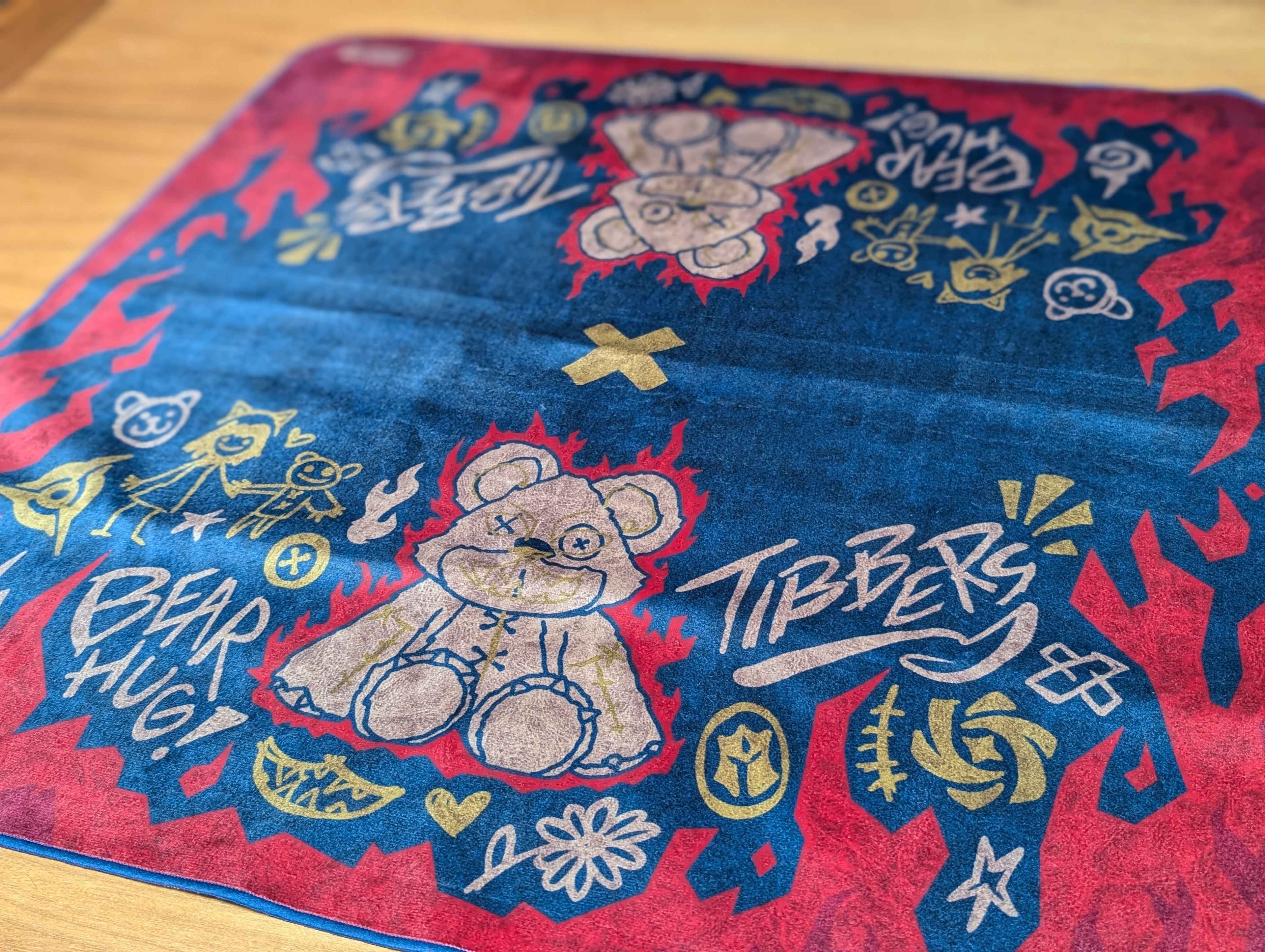 [Pre-Order] Bear Hug Cloth Playmat